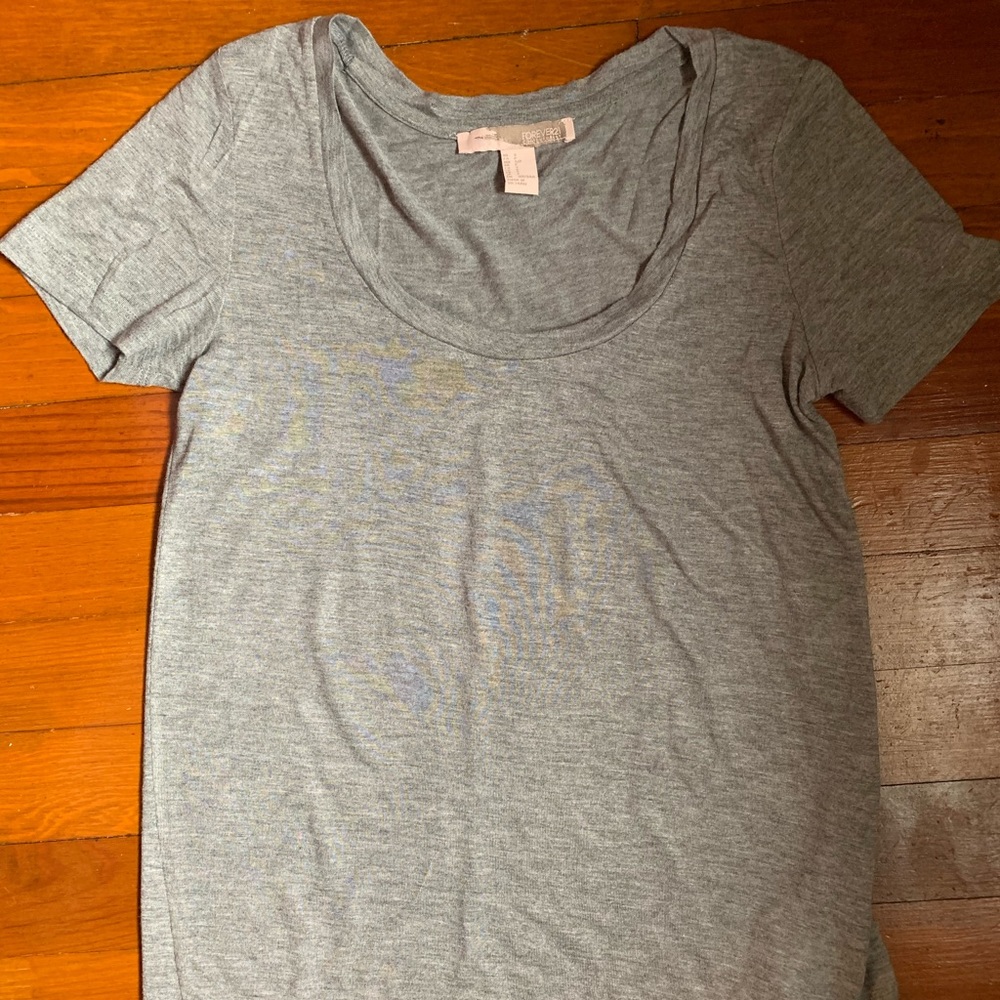 Forever 21 Grey Shirt